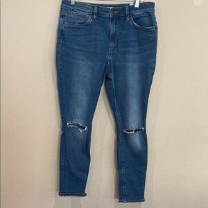 Wrangler Blue Distressed Ankle Jeans